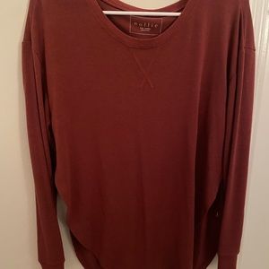 maroon long sleeve casual sweater with slits♥️
